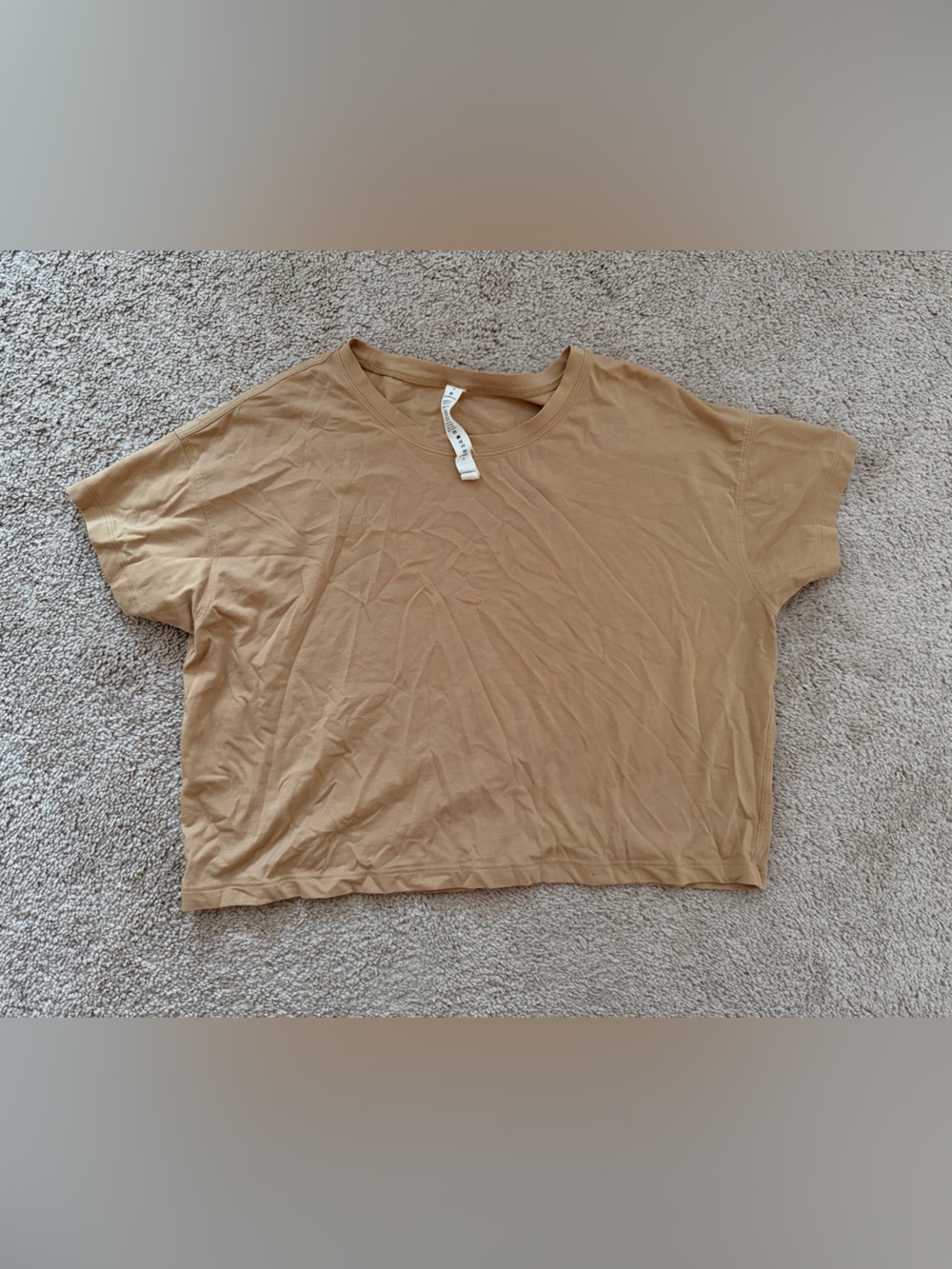 Lululemon crop tee